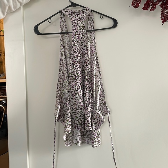 Alisha Levine - Picture 2 of 6